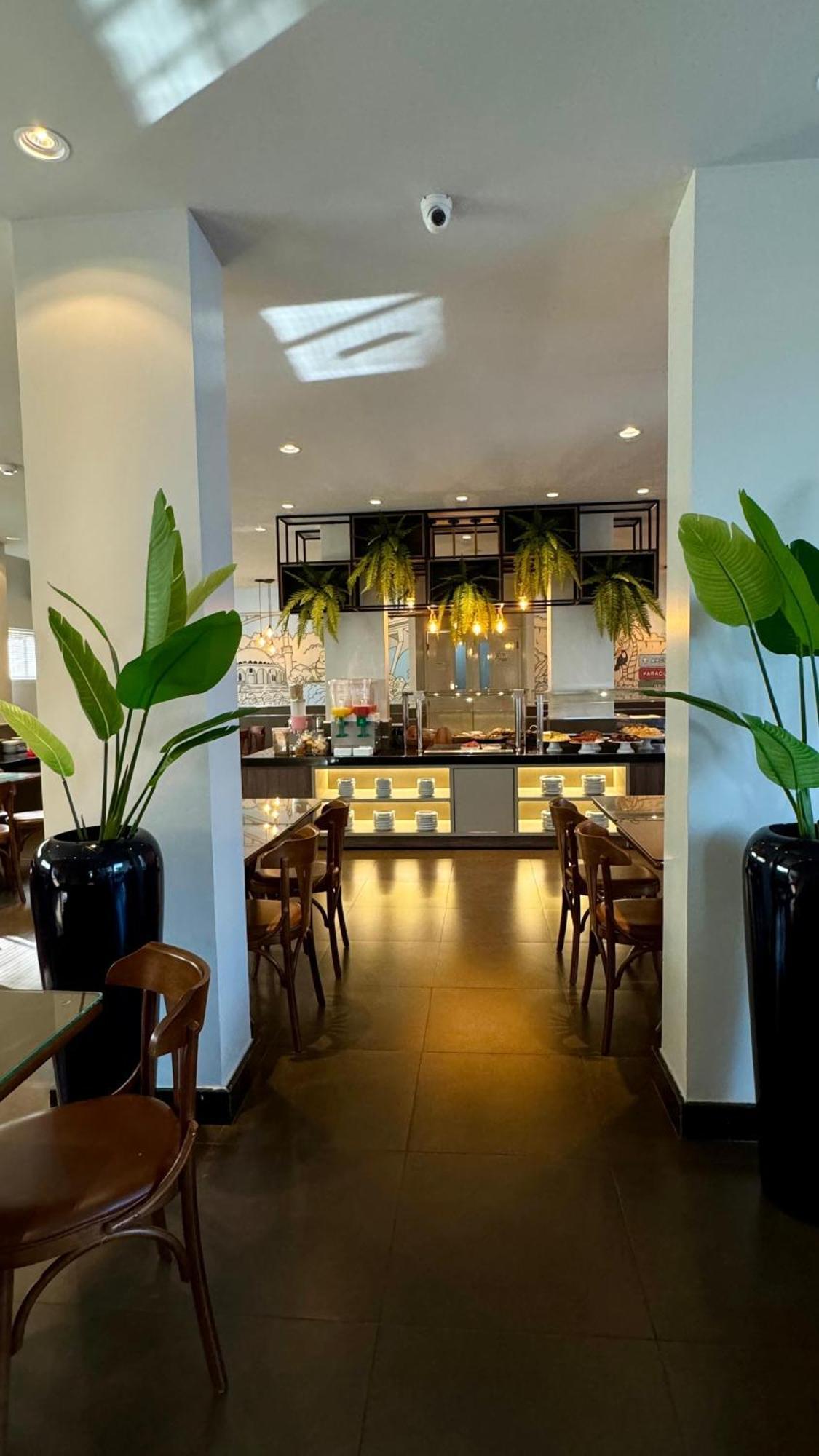 Hotel Portinari Ponte Da Amizade 포스두이구아수 외부 사진