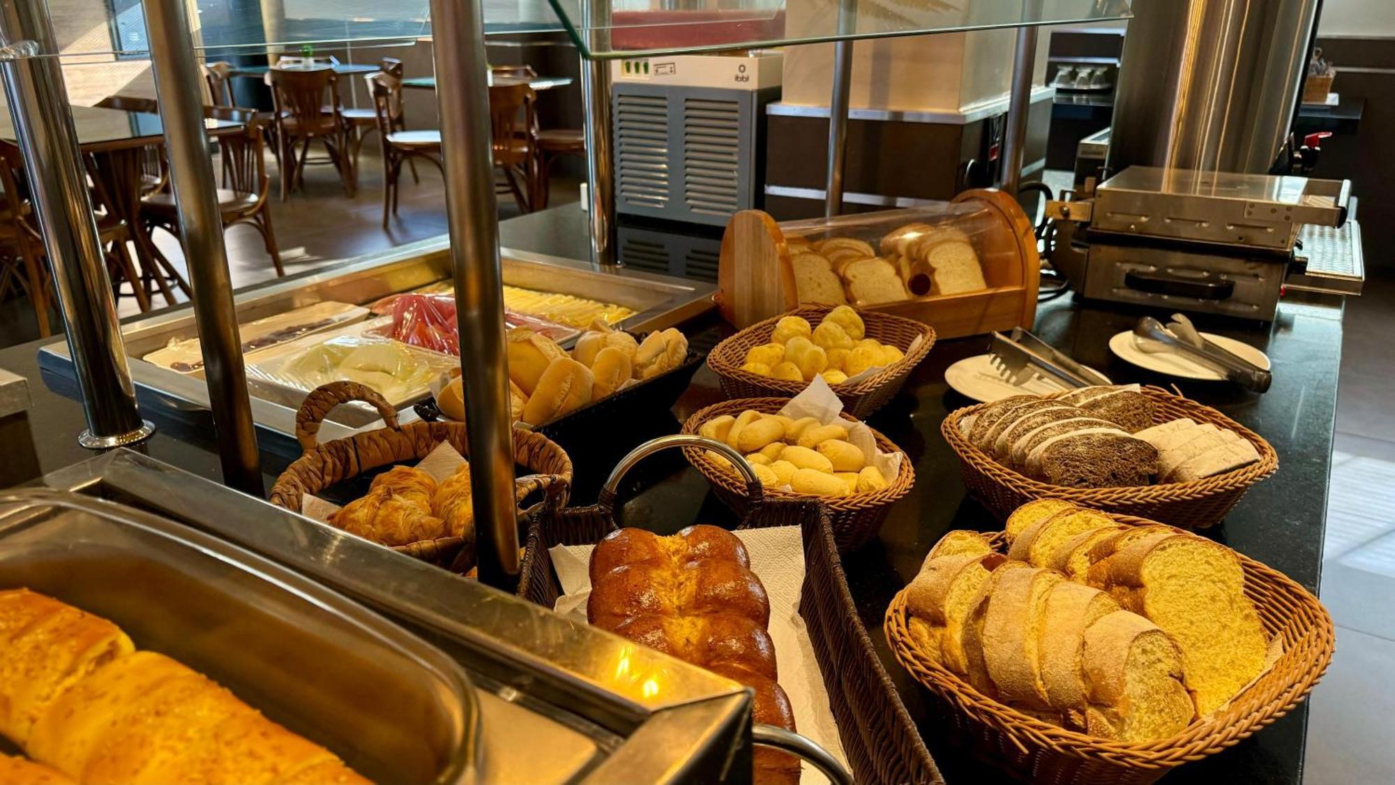 Hotel Portinari Ponte Da Amizade 포스두이구아수 외부 사진