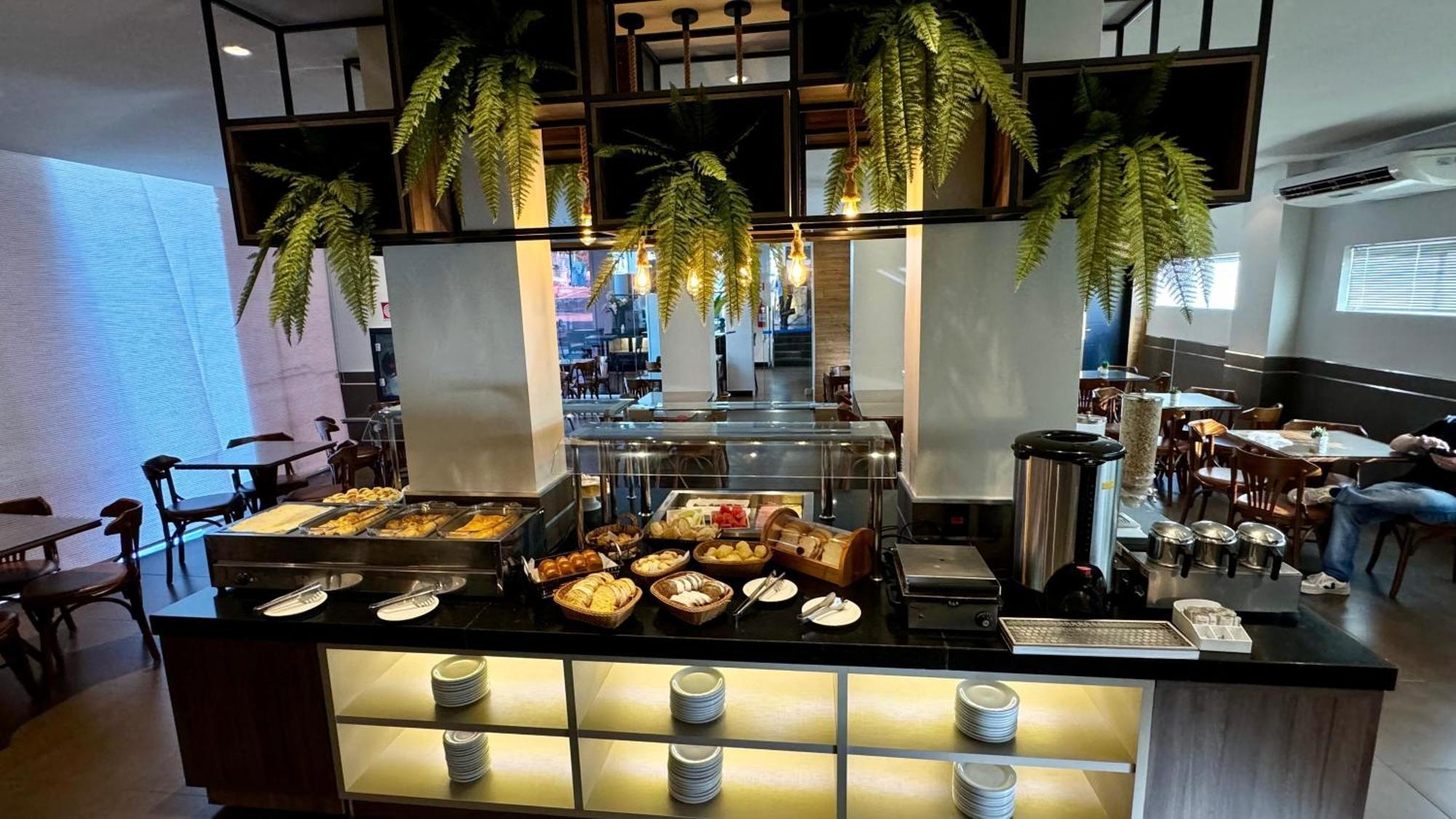 Hotel Portinari Ponte Da Amizade 포스두이구아수 외부 사진